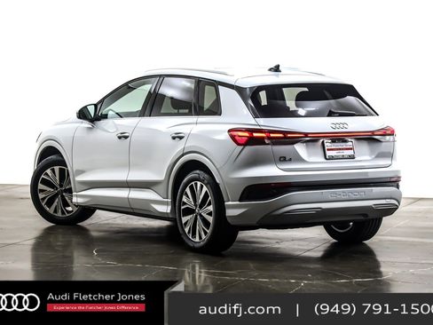 Used 2024 Audi Q4 e-tron Premium w/ Convenience Package image 13