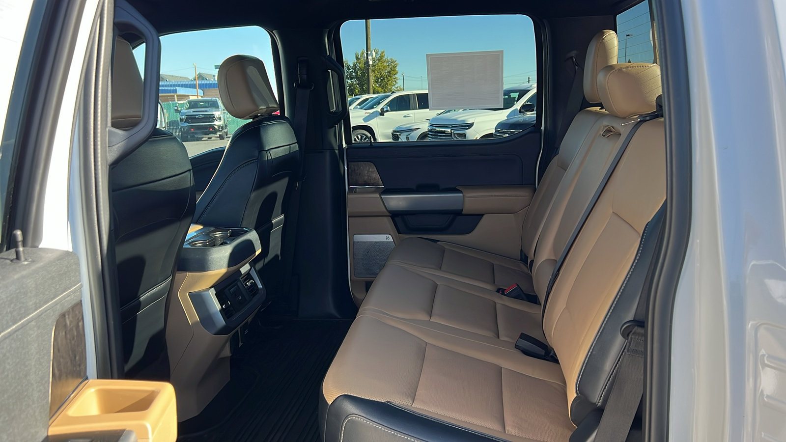 Used 2023 Ford F350 Lariat w/ FX4 Off-Road Package AWD/4WD image 16
