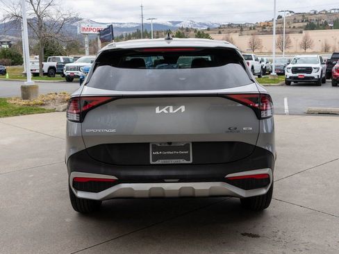 Certified 2023 Kia Sportage LX image 6