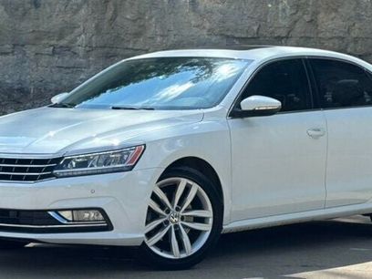 Used 2018 Volkswagen Passat 2.0T SE