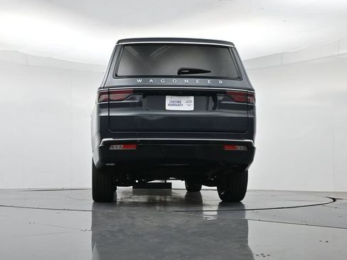 Used 2025 Jeep Wagoneer Series III w/ Premium Group I AWD/4WD image 44