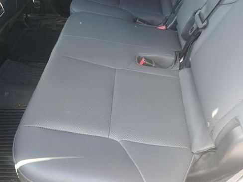 Used 2023 Lexus GX 460 Premium w/ Premium Package AWD/4WD image 3