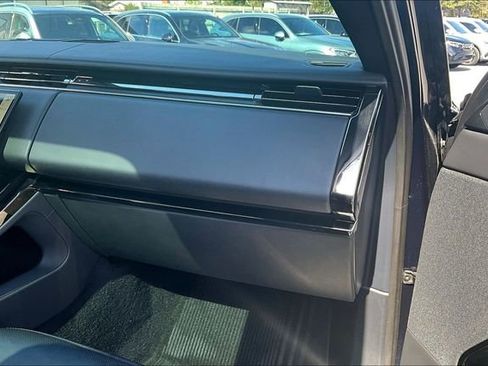 Used 2023 Land Rover Range Rover Sport SE Dynamic image 23