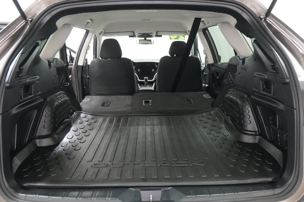 Used 2024 Subaru Outback Premium AWD/4WD image 24
