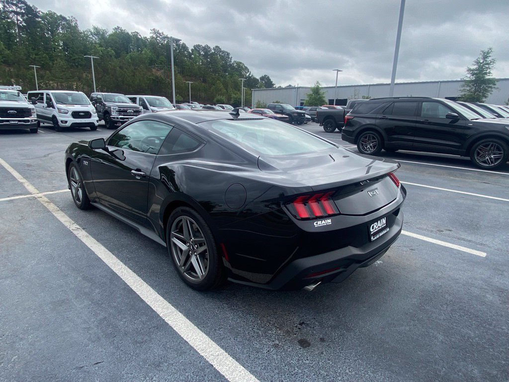 New 2026 Ford Mustang GT RWD image 5