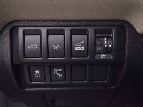 Used 2021 Subaru Ascent Limited w/ Technology Package image 43