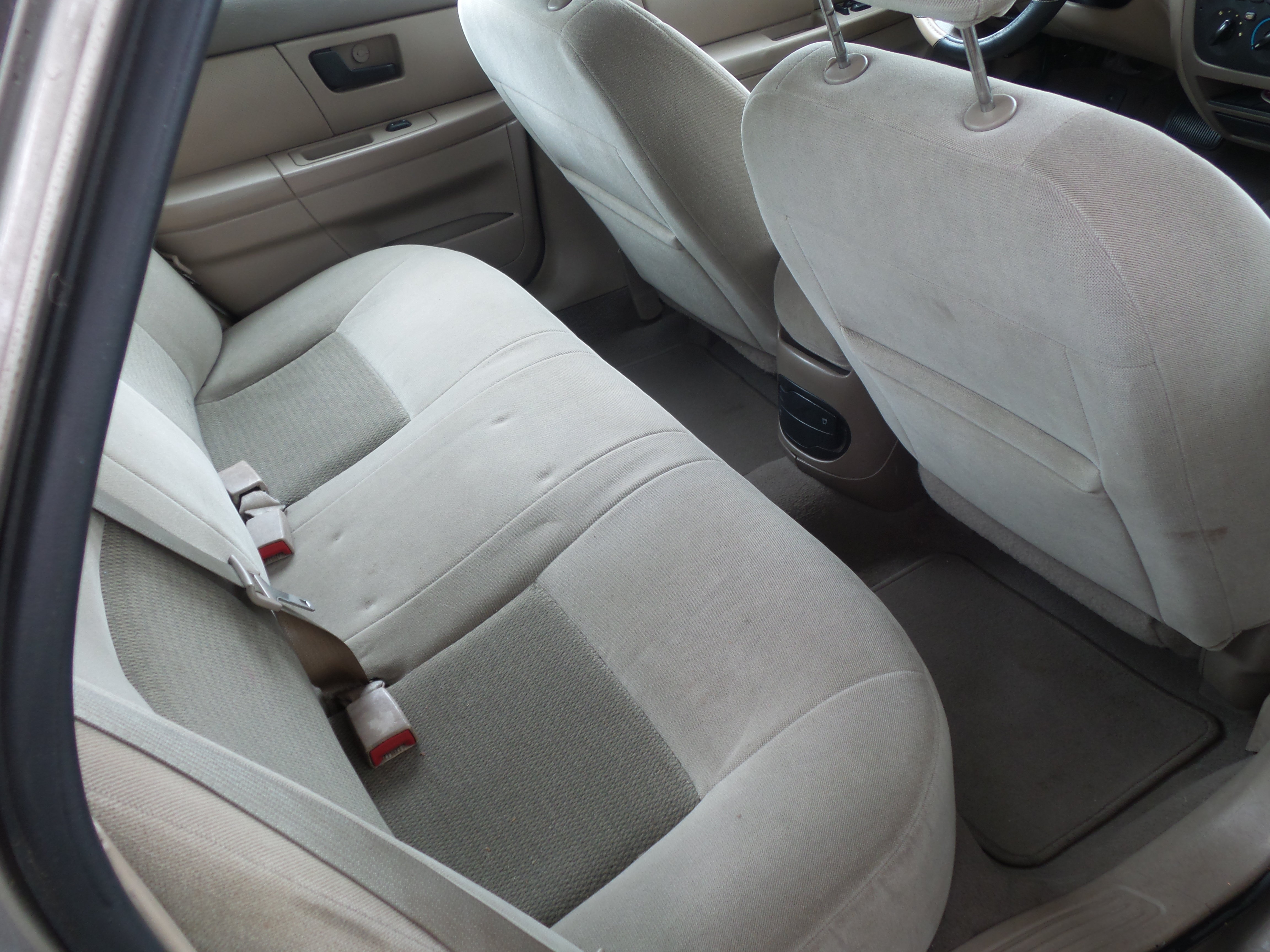 Used 2006 Ford Taurus SE FWD image 34