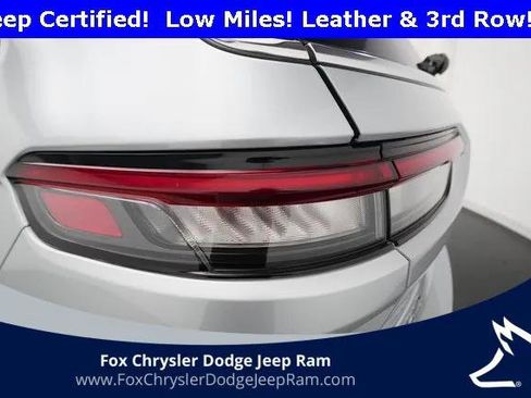Certified 2023 Jeep Grand Cherokee L Limited image 32