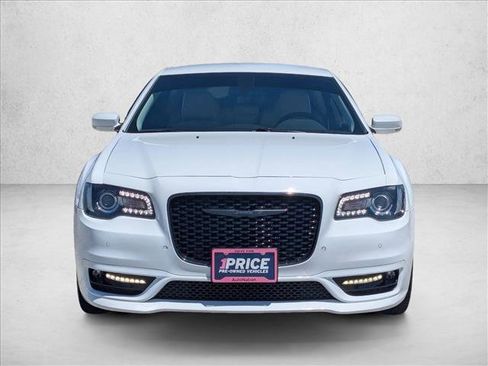 Certified 2023 Chrysler 300 Touring L w/ Comfort Group RWD image 2