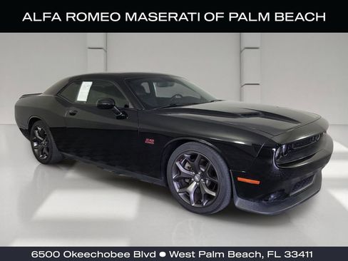 Used 2018 Dodge Challenger R/T Plus RWD image 1