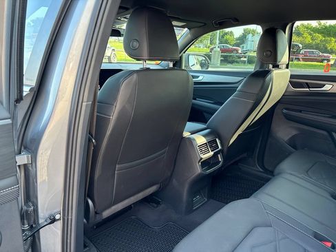 Used 2026 Volkswagen Atlas Cross Sport SE AWD/4WD image 41