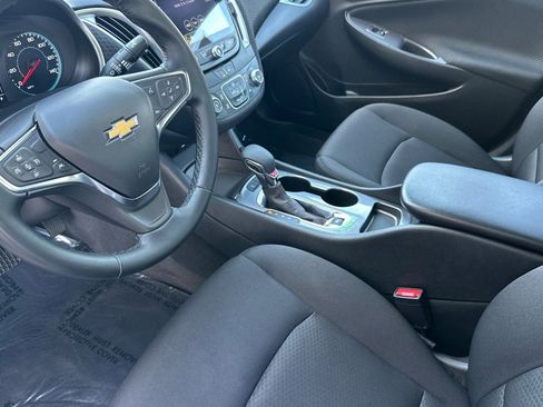 Certified 2025 Chevrolet Malibu RS image 10