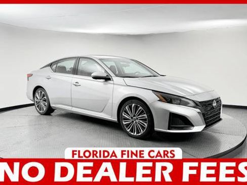 Used 2023 Nissan Altima 2.5 SL FWD image 1
