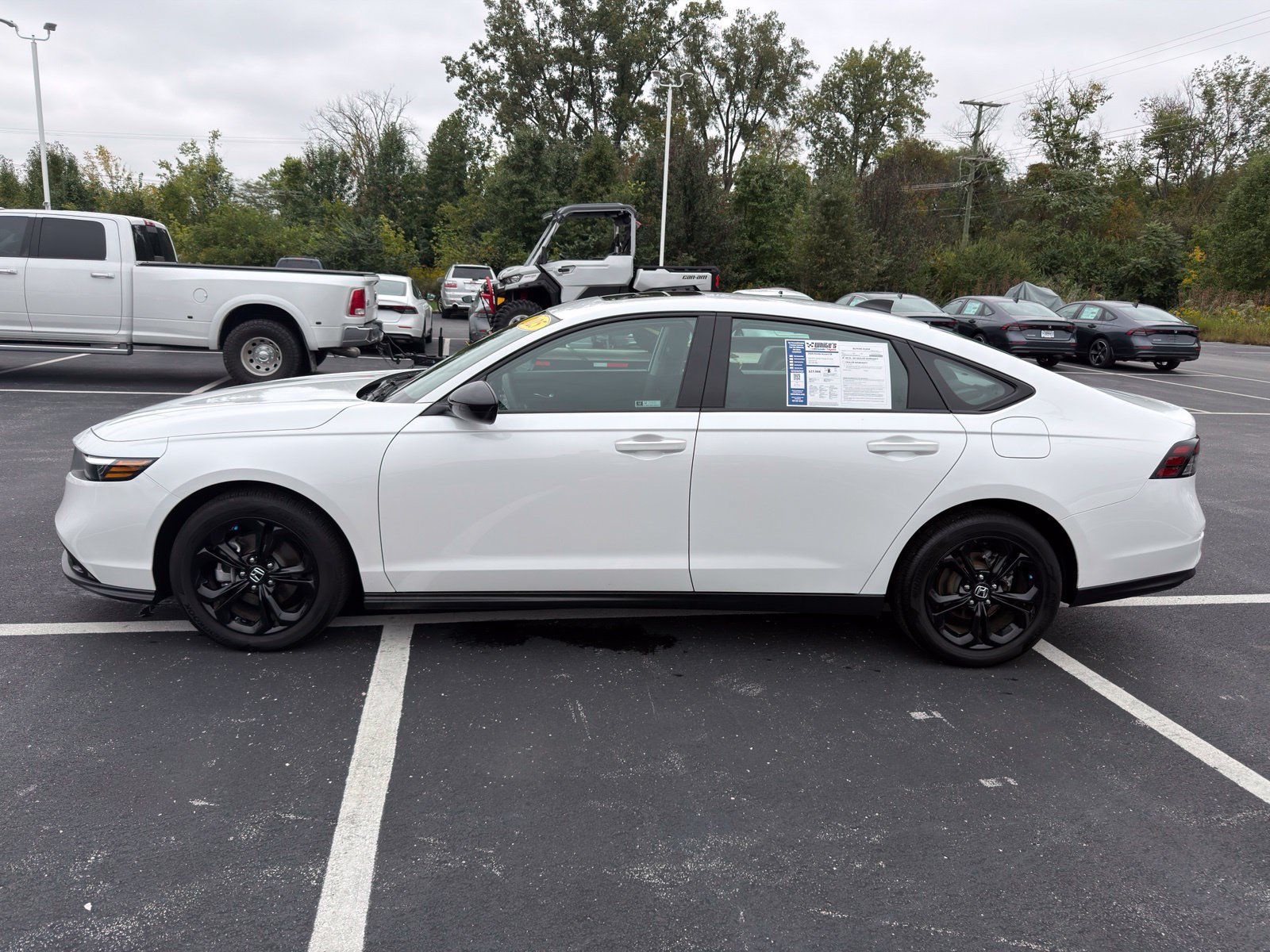 Used 2025 Honda Accord SE image 3