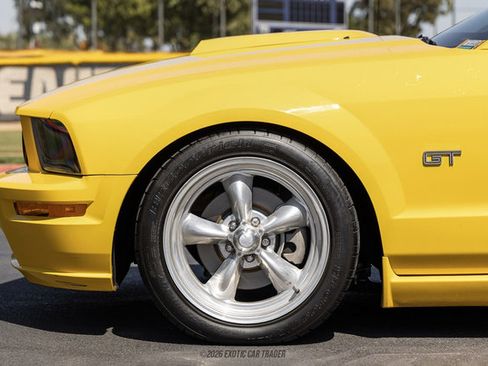Used 2006 Ford Mustang GT Premium RWD image 4