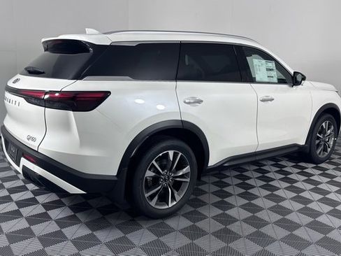 Certified 2025 INFINITI QX60 Luxe image 7