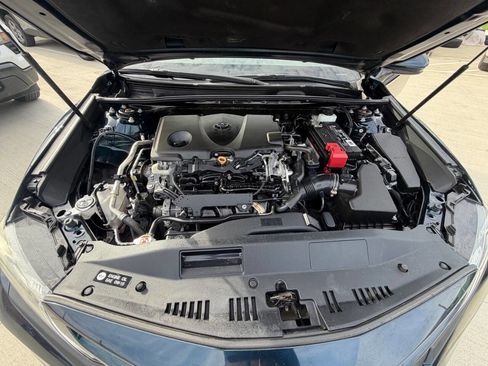 Used 2019 Toyota Camry SE FWD image 25