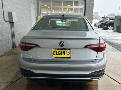 Certified 2023 Volkswagen Jetta Sport image 5