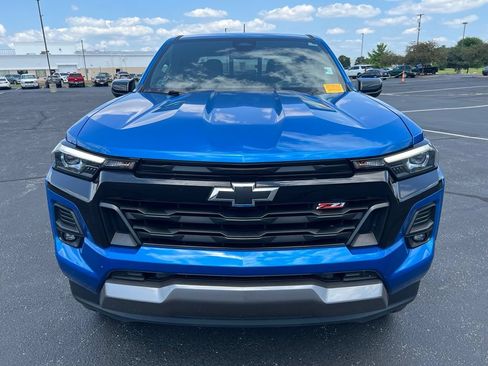 Used 2023 Chevrolet Colorado Z71 w/ Z71 Convenience Package 2 AWD/4WD image 6