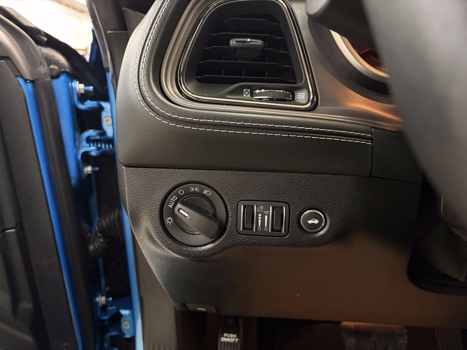 Used 2023 Dodge Challenger SRT Hellcat RWD image 18