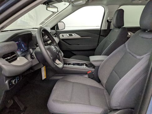 New 2025 Ford Explorer Active image 22