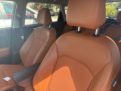Used 2024 Kia Soul EX w/ Option Group 015 FWD image 3