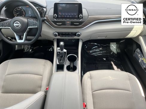 Certified 2024 Nissan Altima 2.5 SV FWD image 14