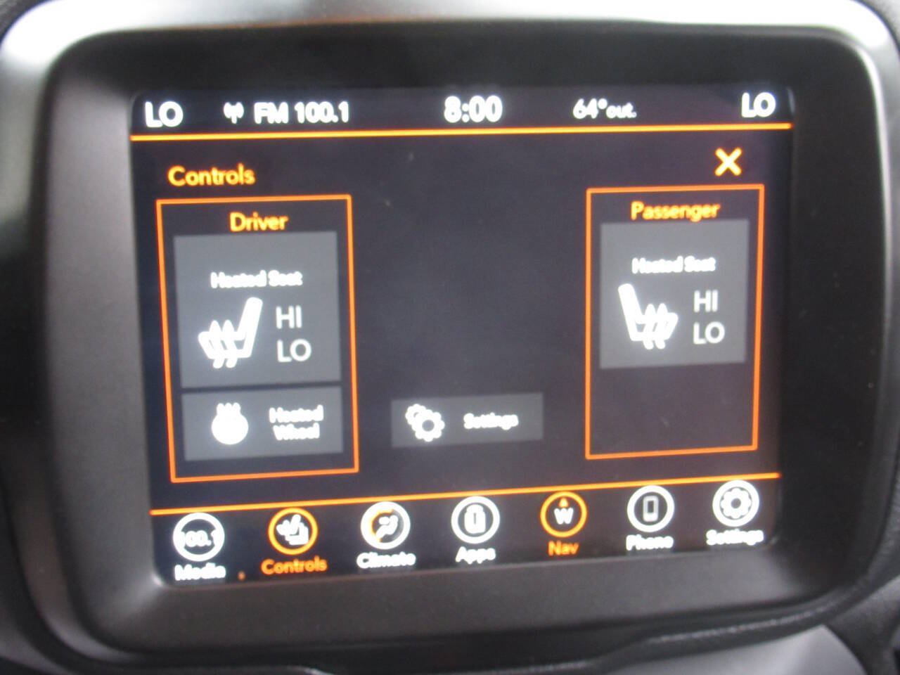 Used 2023 Jeep Renegade Latitude w/ Premium Group AWD/4WD image 22