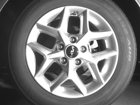 Used 2025 Kia Soul LX w/ LX Technology Package FWD image 14