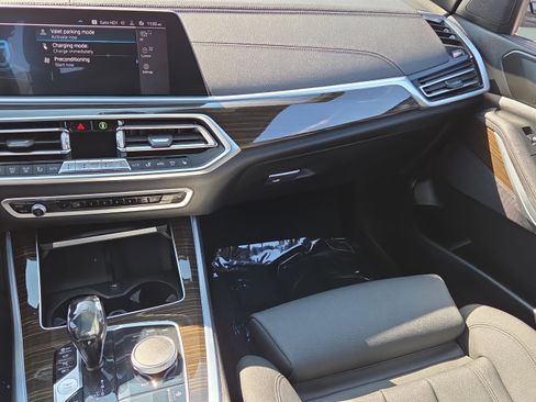 Used 2021 BMW X5 xDrive45e w/ Parking Assistance Package image 15