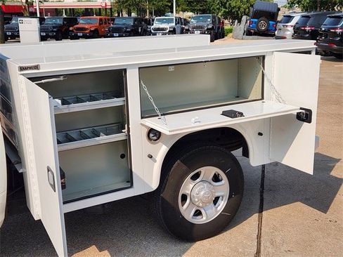 New 2024 RAM 2500 Tradesman w/ Convenience Group image 5