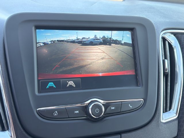 Used 2018 Chevrolet Malibu LT FWD image 21