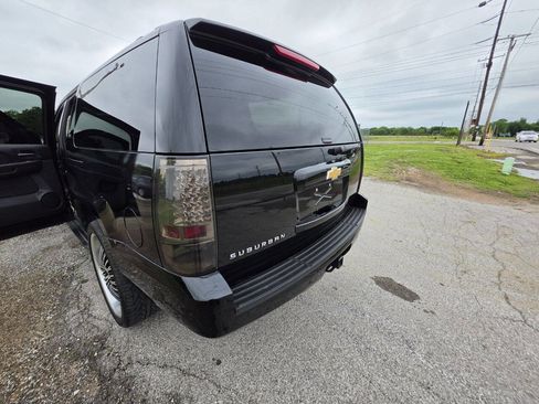 Used 2013 Chevrolet Suburban LT AWD/4WD image 5