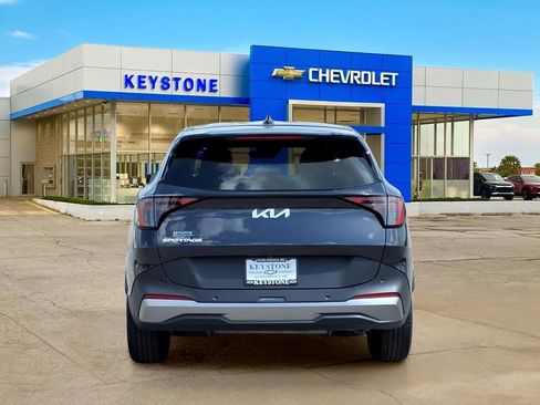 Used 2026 Kia Sportage LX FWD image 6