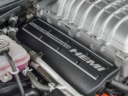 Used 2020 Dodge Challenger SRT Hellcat RWD image 28
