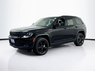 Used 2023 Jeep Grand Cherokee Altitude AWD/4WD video 1