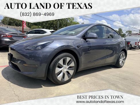Used 2023 Tesla Model Y Long Range AWD/4WD image 1