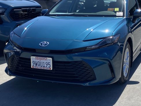 Certified 2026 Toyota Camry LE w/ Convenience Package image 7