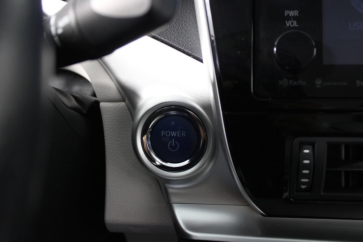 Used 2017 Toyota Mirai FWD image 13
