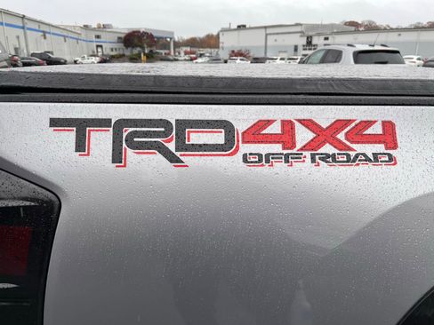 Used 2020 Toyota Tacoma TRD Off-Road image 14