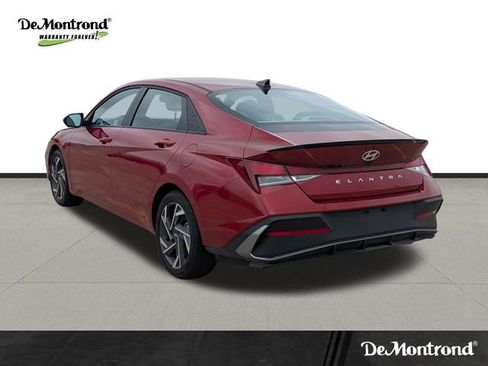 Certified 2025 Hyundai Elantra Sport image 7