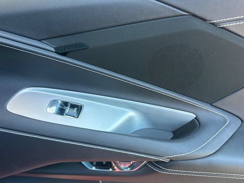 Used 2023 Chevrolet Corvette Stingray Coupe RWD image 19