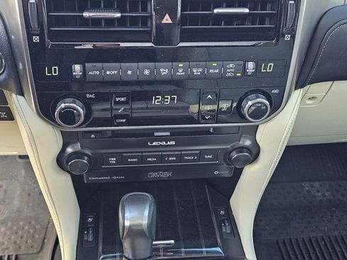 Used 2023 Lexus GX 460 Luxury image 14