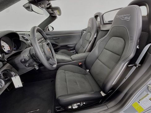 Certified 2025 Porsche 718 Boxster Spyder RS RWD image 5