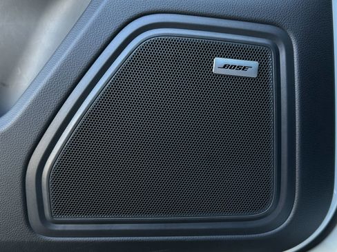 Certified 2026 Porsche Macan AWD/4WD image 15