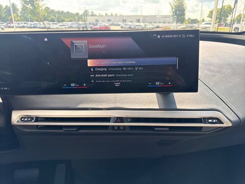 Used 2023 BMW iX M60 w/ Executive Package AWD/4WD image 18
