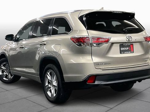 Used 2015 Toyota Highlander Limited Platinum image 11