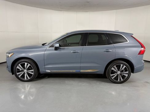 Used 2023 Volvo XC60 B5 Plus w/ Protection Package Premier FWD image 5