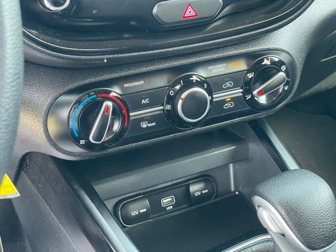 Used 2022 Kia Soul LX FWD image 20