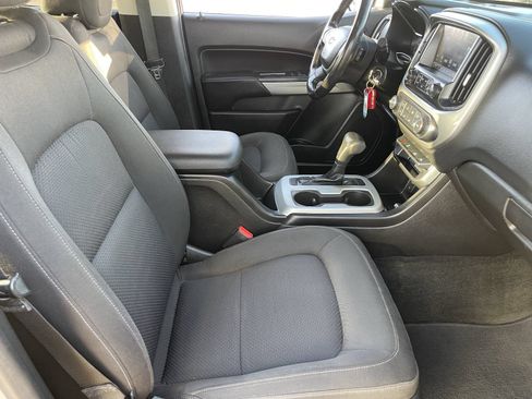 Used 2016 Chevrolet Colorado LT w/ LT Convenience Package AWD/4WD image 12